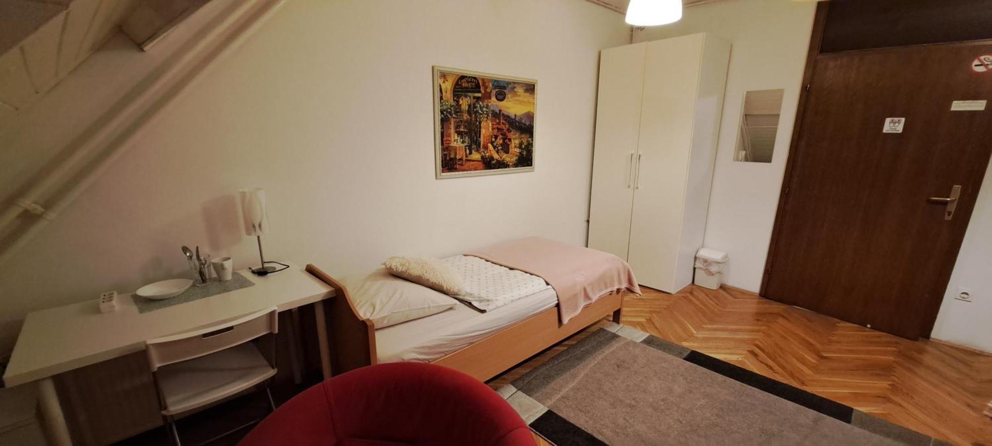 Viksi Hostel Liubliana Quarto foto